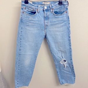 Levi’s Women’s Wedgie Straight Leg Jeans, Size 28